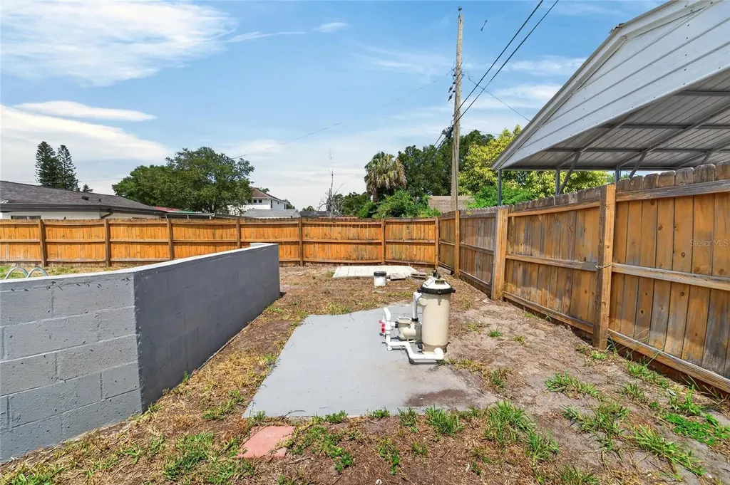 4711 W Lawn Avenue Tampa FL 33611