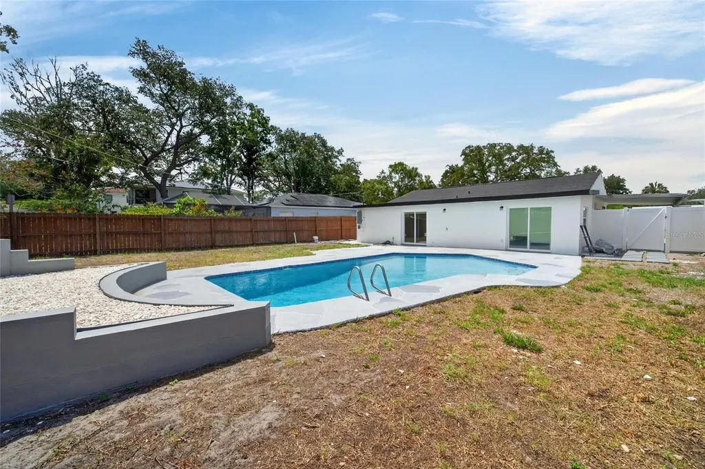 4711 W Lawn Avenue Tampa FL 33611