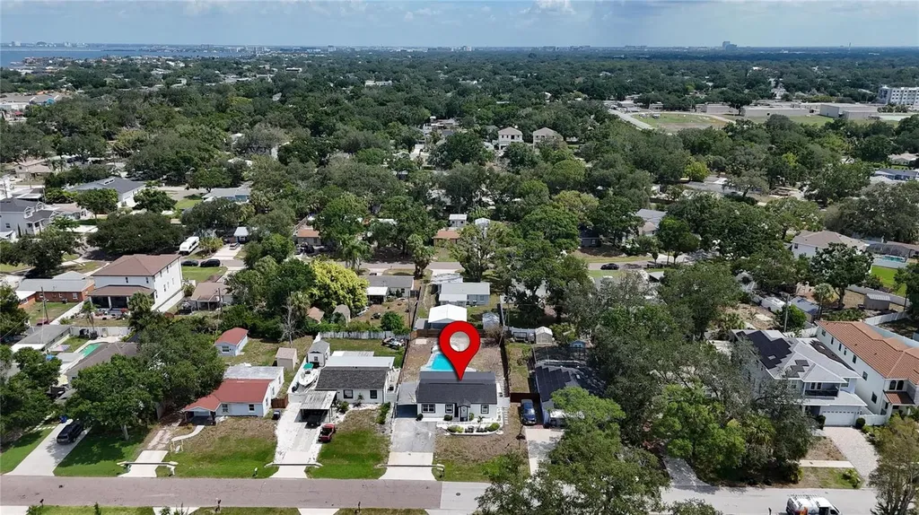 4711 W Lawn Avenue Tampa FL 33611