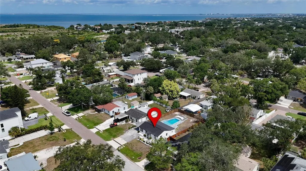 4711 W Lawn Avenue Tampa FL 33611