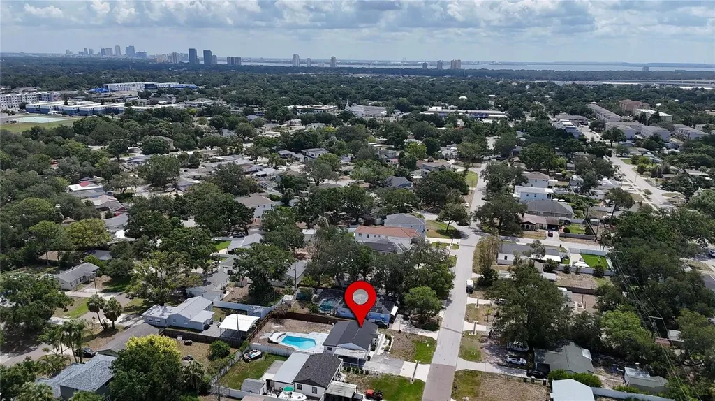 4711 W Lawn Avenue Tampa FL 33611
