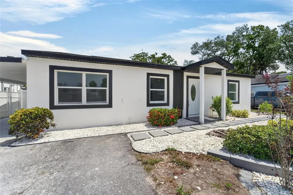 4711 W Lawn Avenue Tampa FL 33611