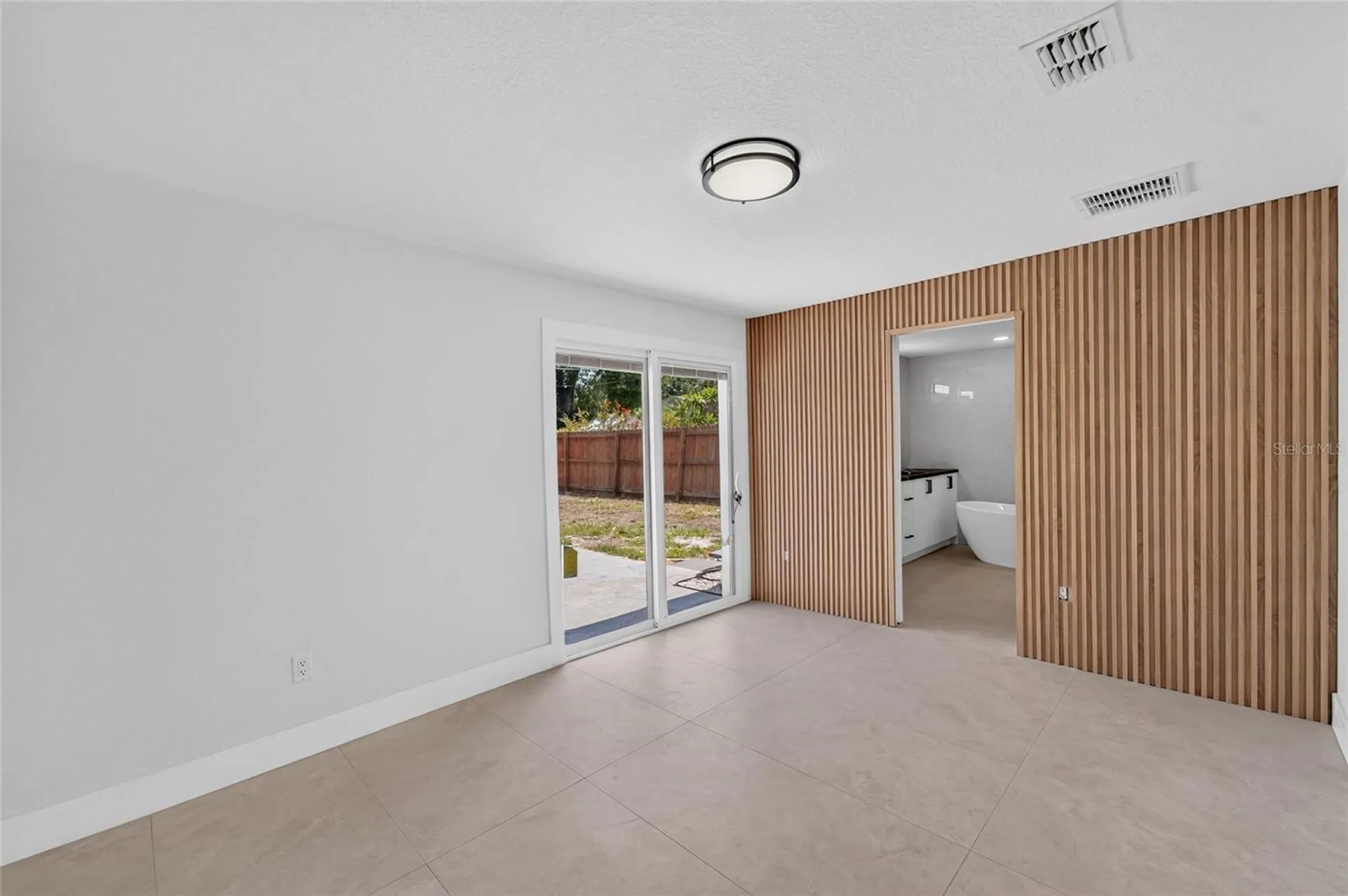 4711 W Lawn Avenue Tampa FL 33611