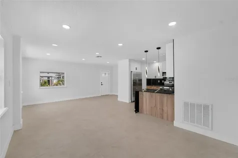 4711 W Lawn Avenue Tampa FL 33611