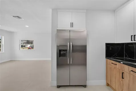 4711 W Lawn Avenue Tampa FL 33611