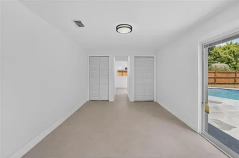 4711 W Lawn Avenue Tampa FL 33611