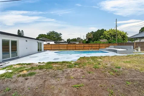 4711 W Lawn Avenue Tampa FL 33611