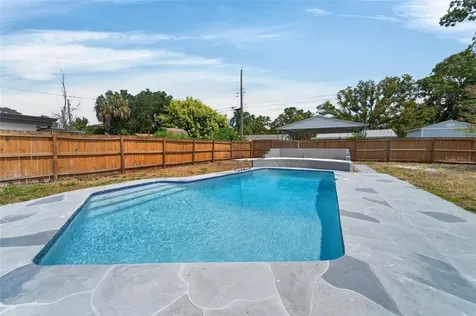 4711 W Lawn Avenue Tampa FL 33611