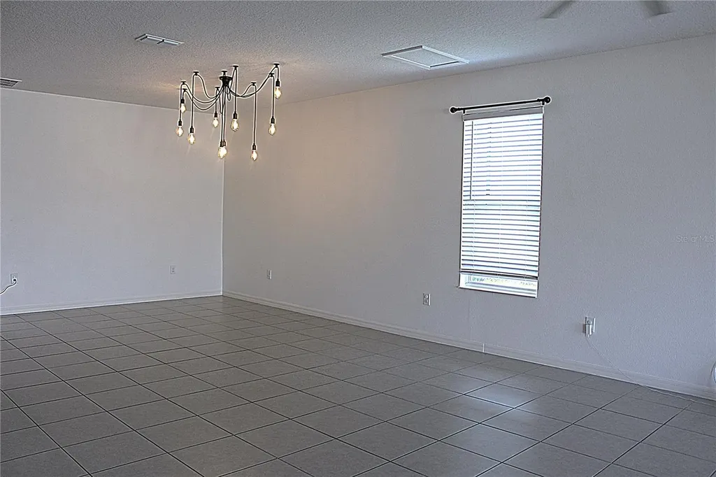 2104 Stillwood Way St Cloud FL 34771