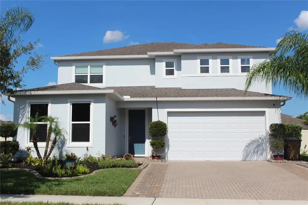 2104 Stillwood Way St Cloud FL 34771