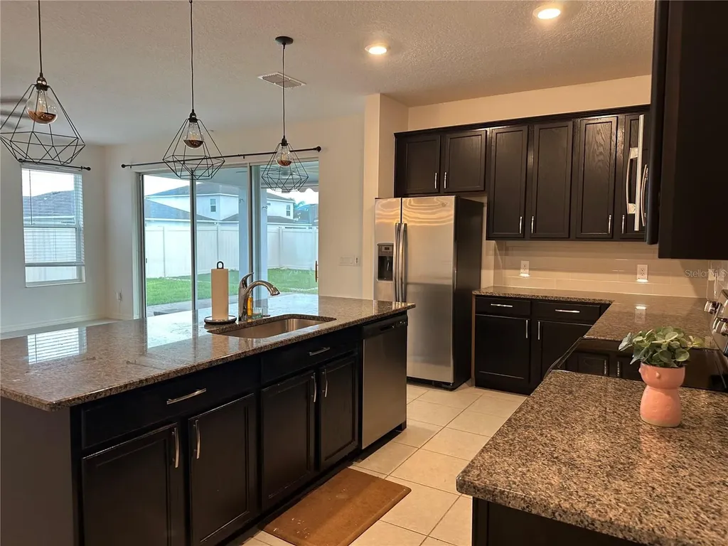 2104 Stillwood Way St Cloud FL 34771