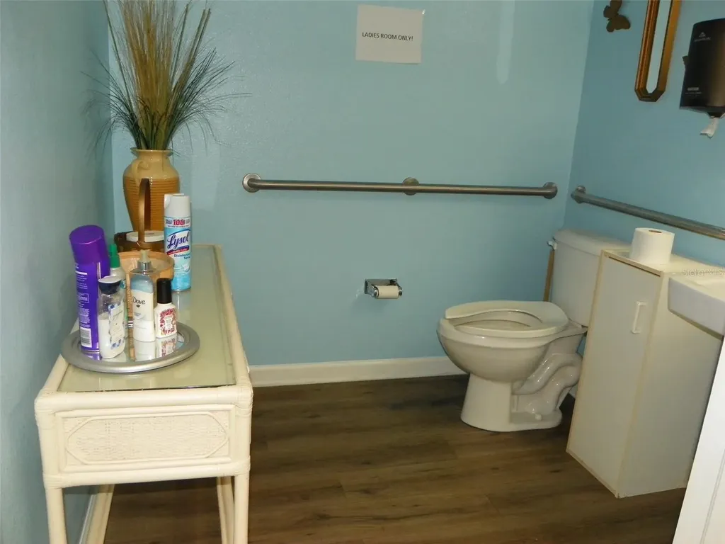 2824 Manatee Avenue E Bradenton FL 34208