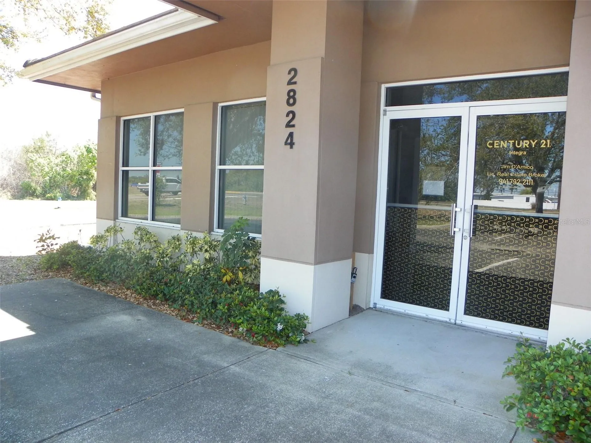 2824 Manatee Avenue E Bradenton FL 34208