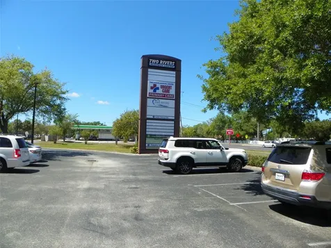 2824 Manatee Avenue E Bradenton FL 34208