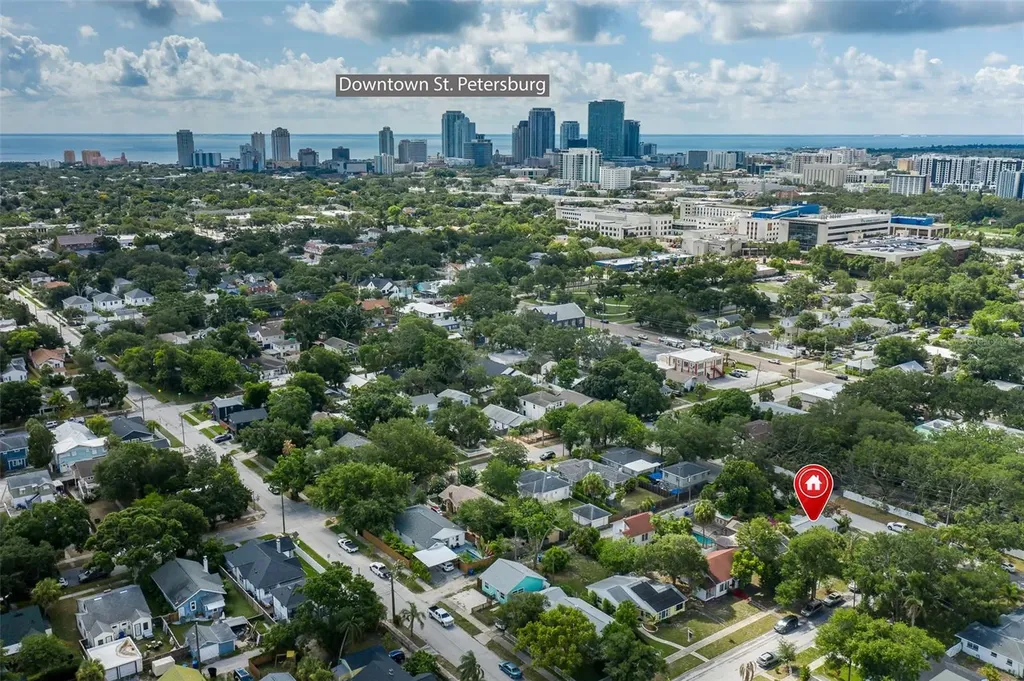 1005 15th Street N St Petersburg FL 33705