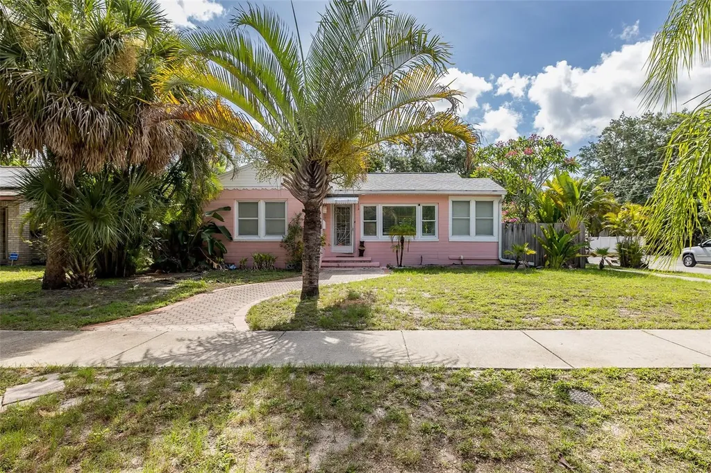 1005 15th Street N St Petersburg FL 33705