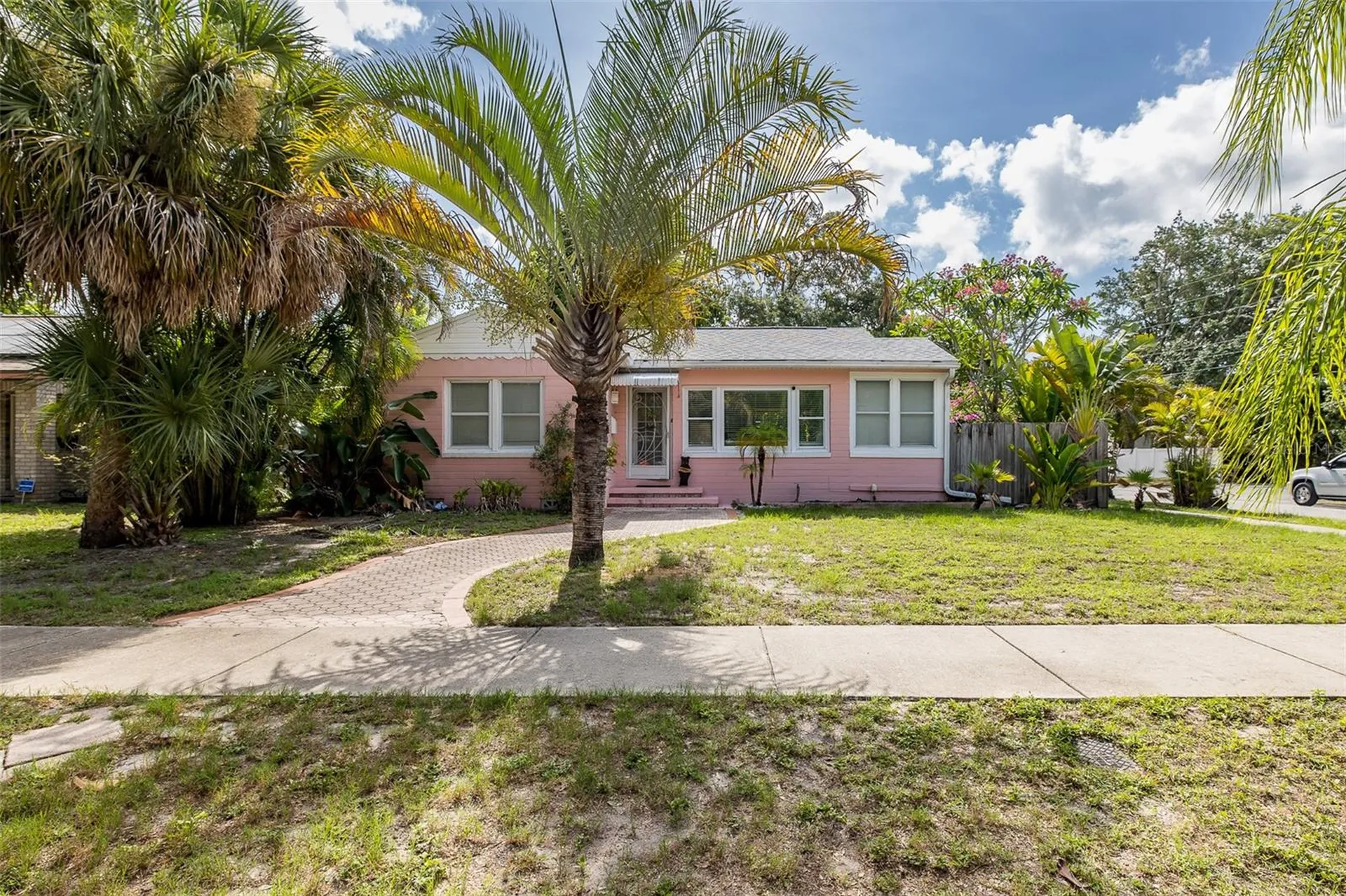 1005 15th Street N St Petersburg FL 33705