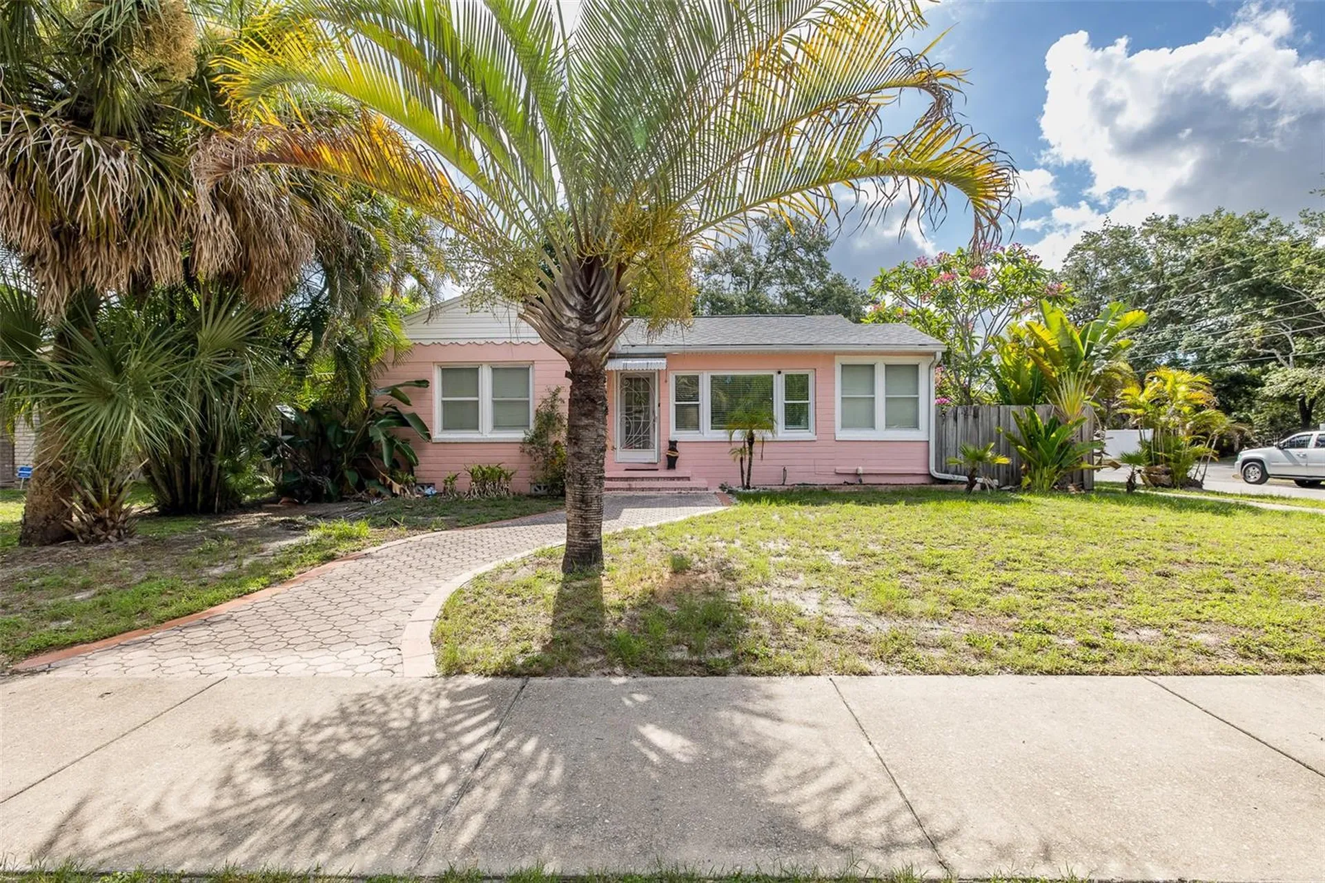 1005 15th Street N St Petersburg FL 33705