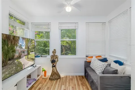 1005 15th Street N St Petersburg FL 33705