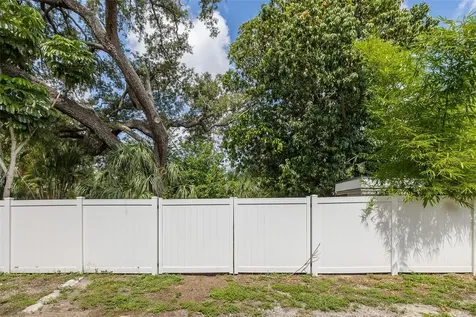 1005 15th Street N St Petersburg FL 33705