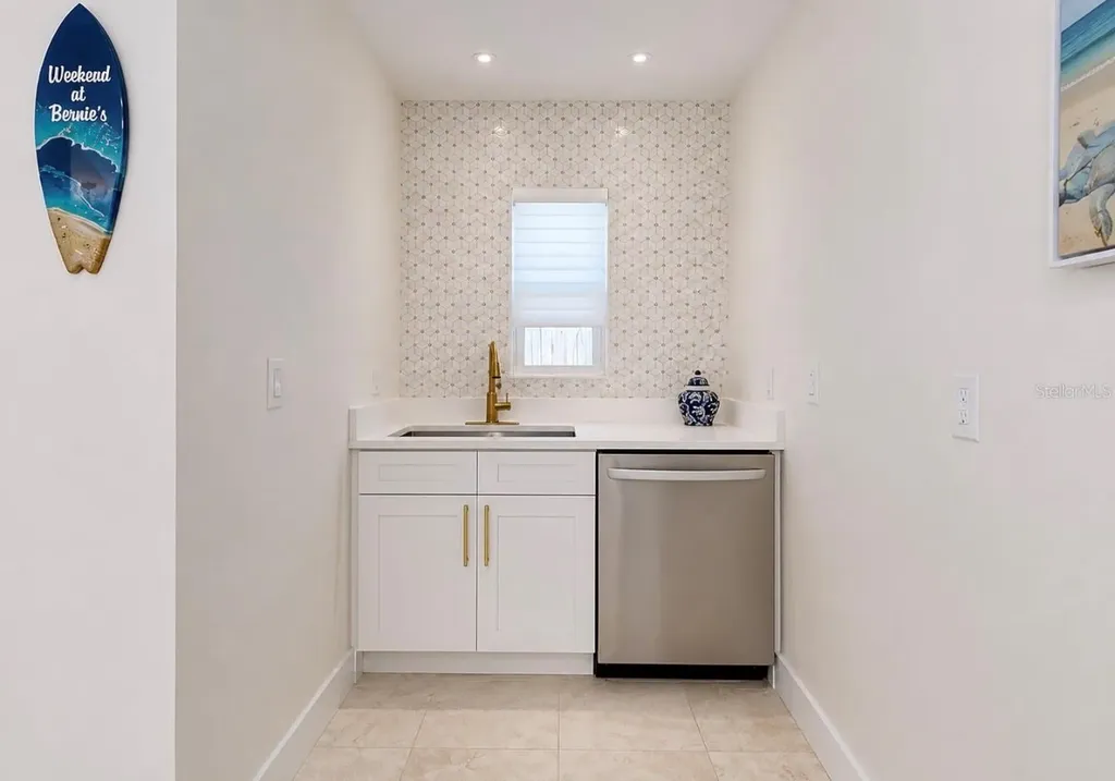 480 S Bayshore Drive Madeira Beach FL 33708