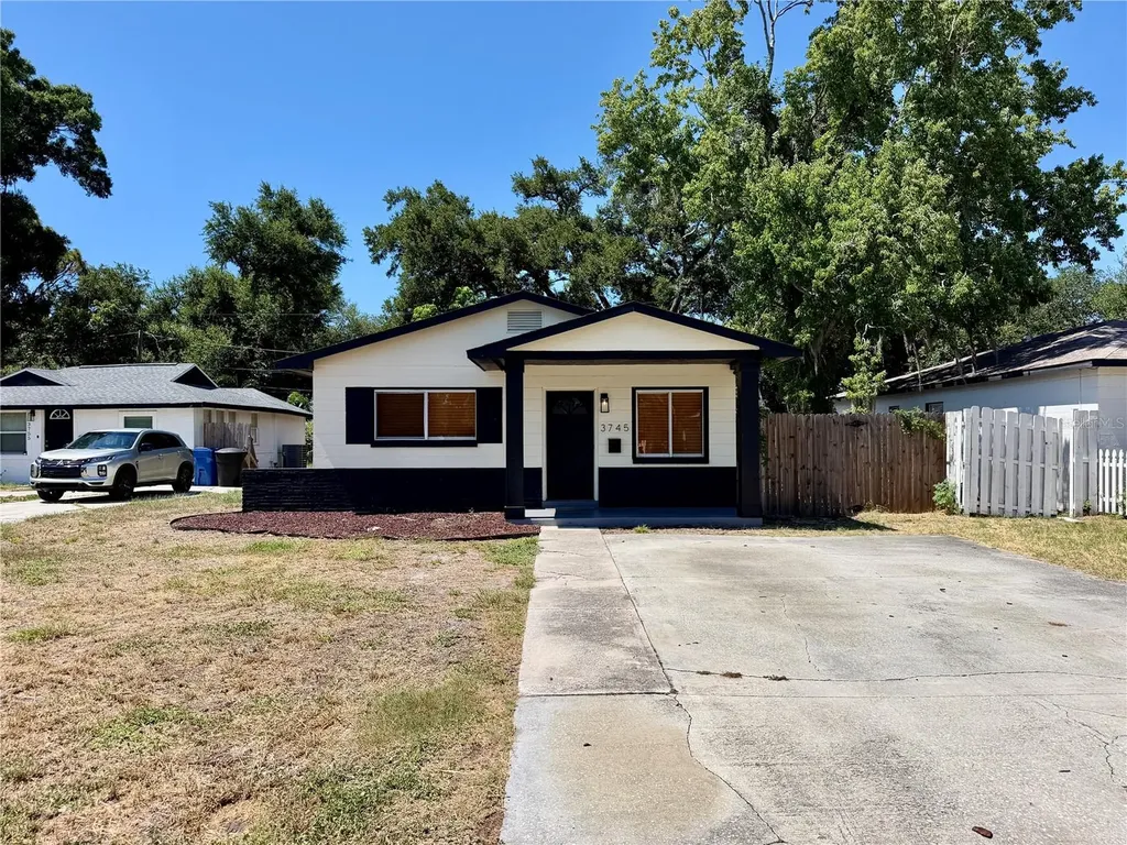 3745 10th Avenue S St Petersburg FL 33711