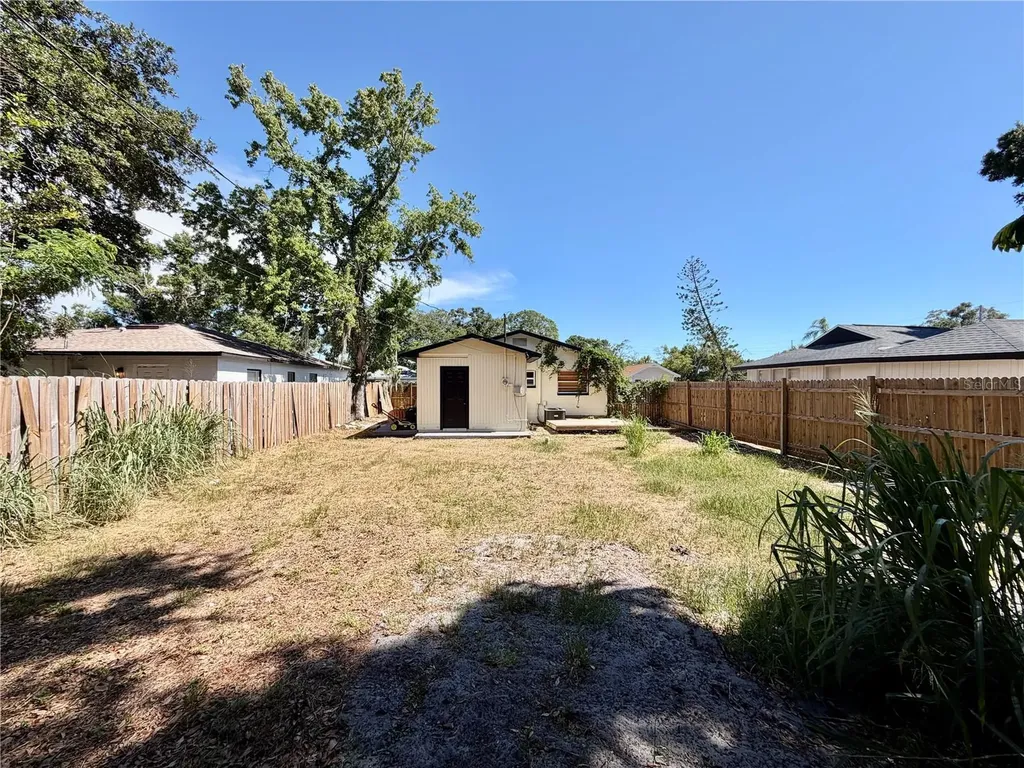 3745 10th Avenue S St Petersburg FL 33711