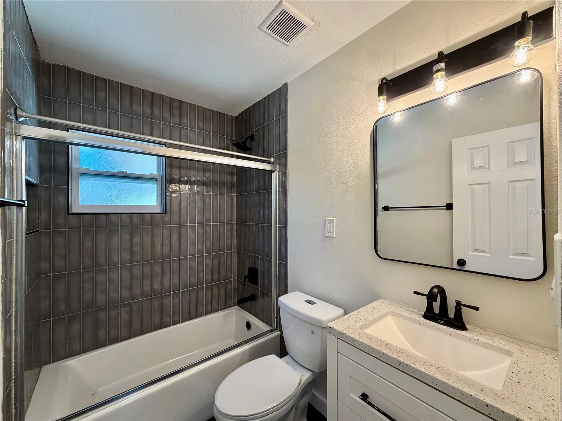 3745 10th Avenue S St Petersburg FL 33711