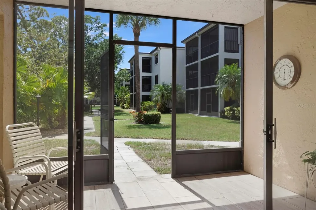 5090 Bay Street NE St Petersburg FL 33703
