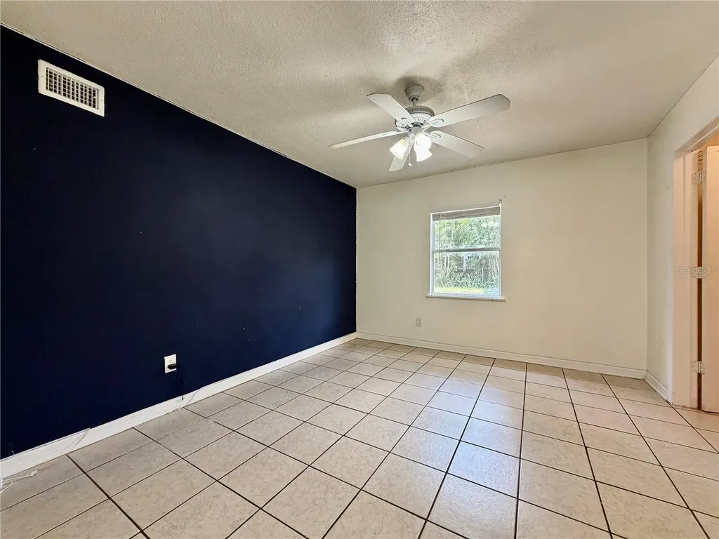 2533 48th Avenue N St Petersburg FL 33714