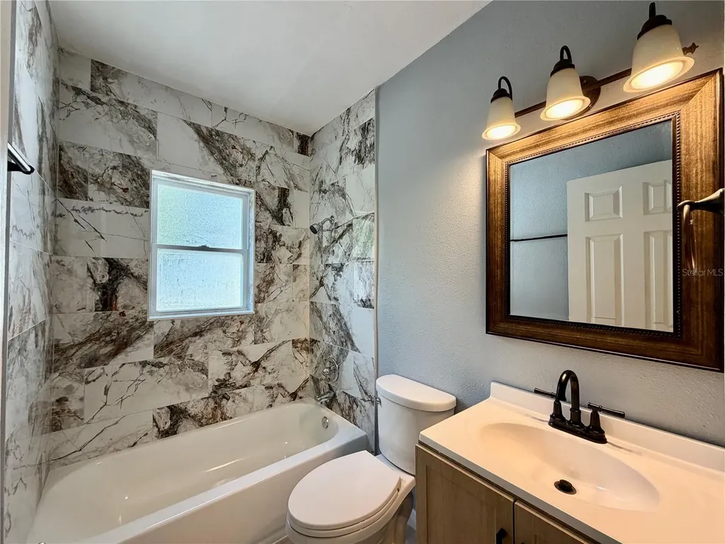 2533 48th Avenue N St Petersburg FL 33714