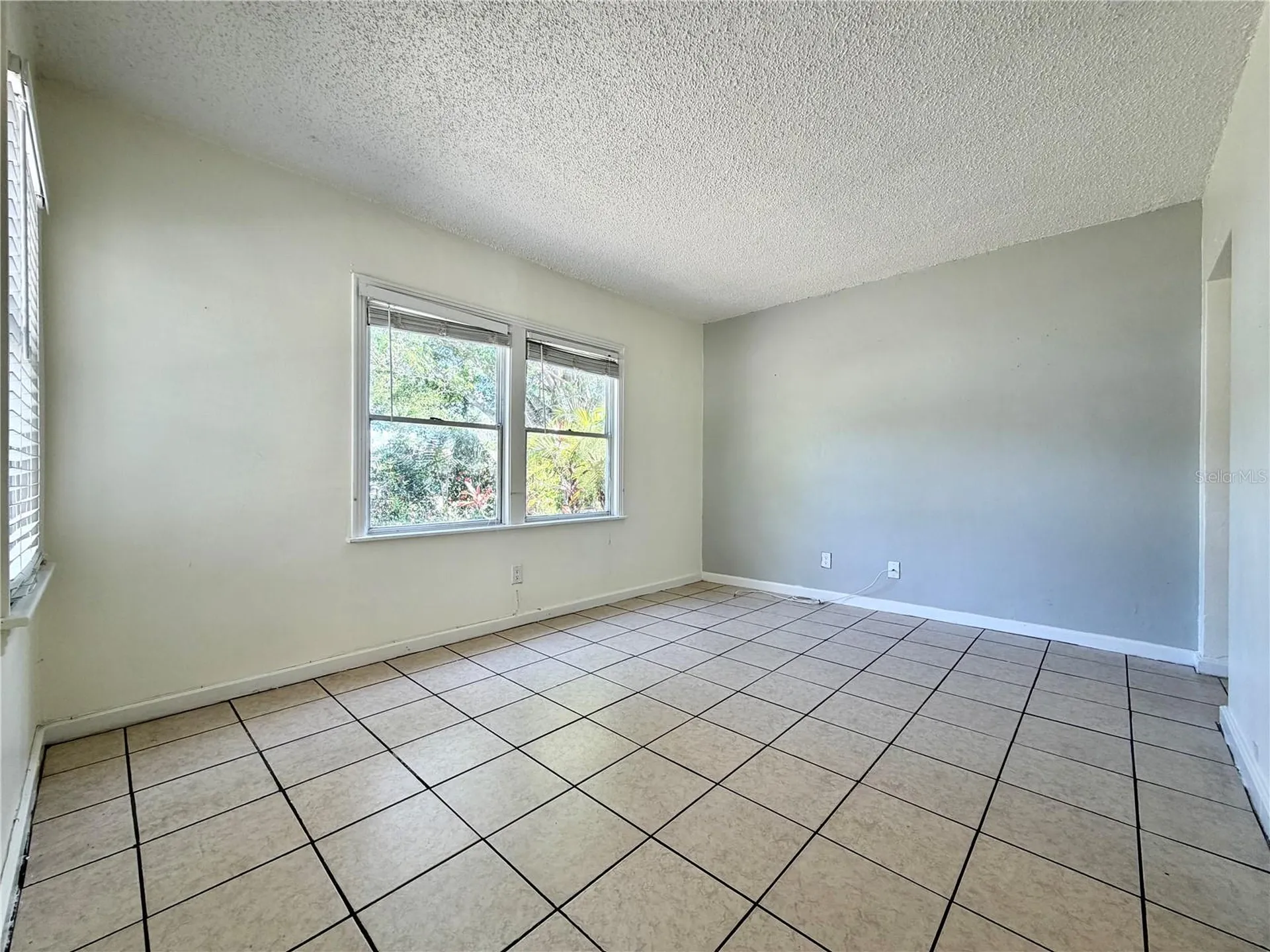 2533 48th Avenue N St Petersburg FL 33714