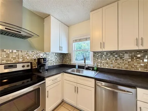 2533 48th Avenue N St Petersburg FL 33714