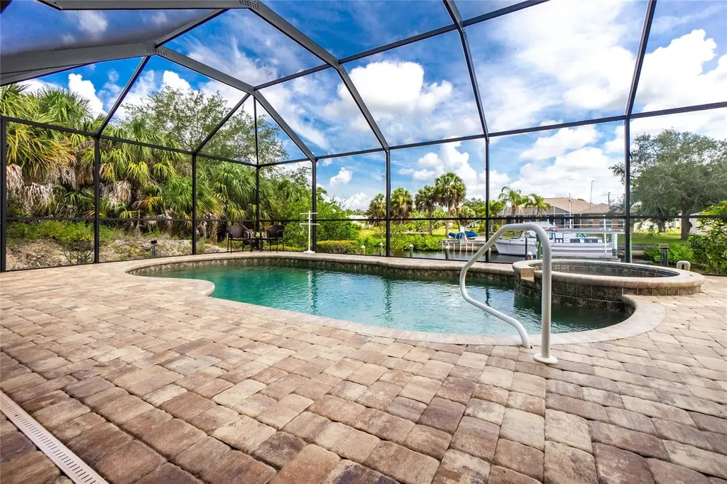 17458 Bayharbor Circle Port Charlotte FL 33948