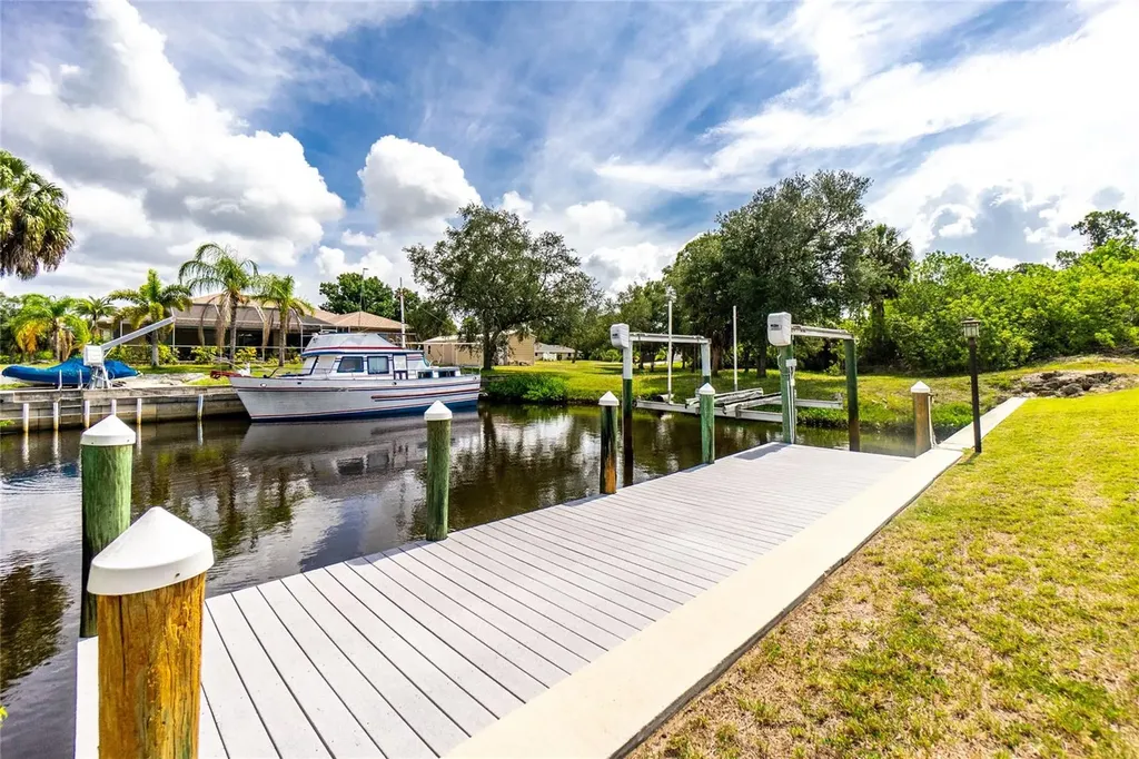 17458 Bayharbor Circle Port Charlotte FL 33948