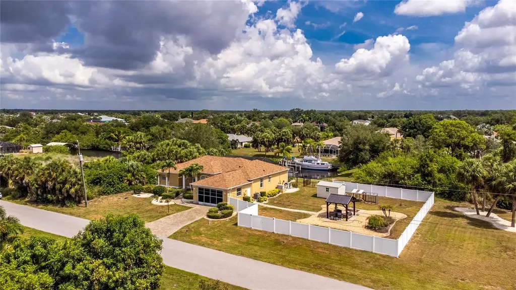 17458 Bayharbor Circle Port Charlotte FL 33948