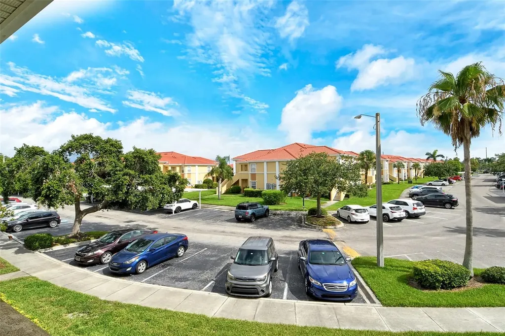 1010 Villagio Circle Sarasota FL 34237