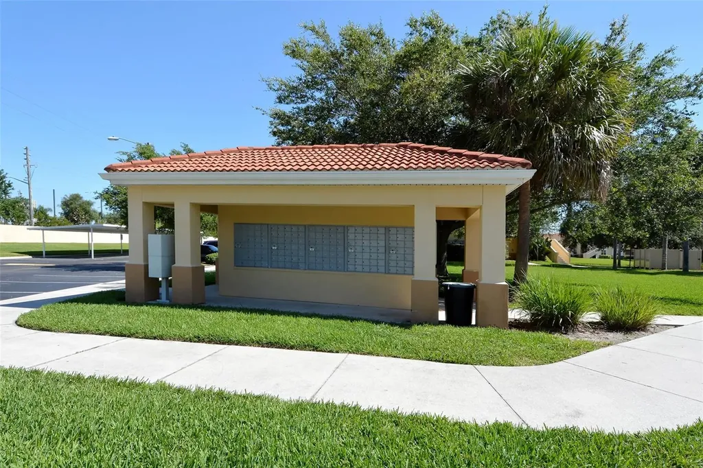 1010 Villagio Circle Sarasota FL 34237