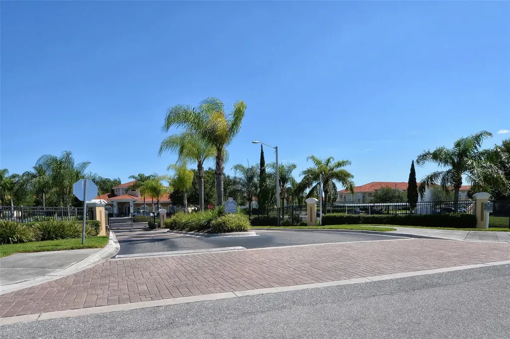 1010 Villagio Circle Sarasota FL 34237
