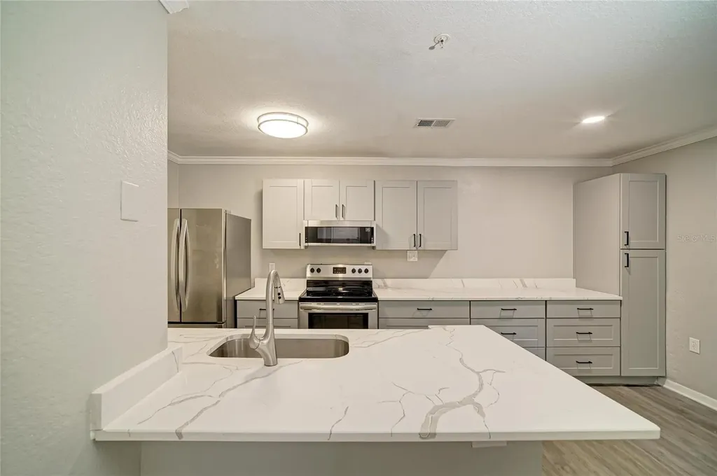 8932 Manor Loop Bradenton FL 34202