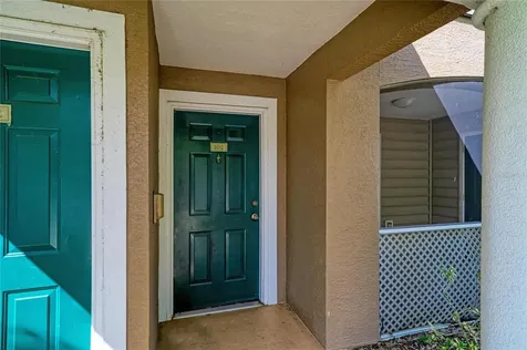 8932 Manor Loop Bradenton FL 34202