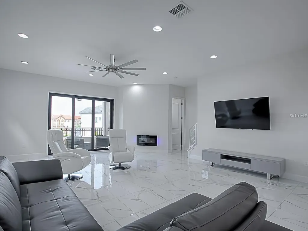 7661 Toscana Boulevard Orlando FL 32819