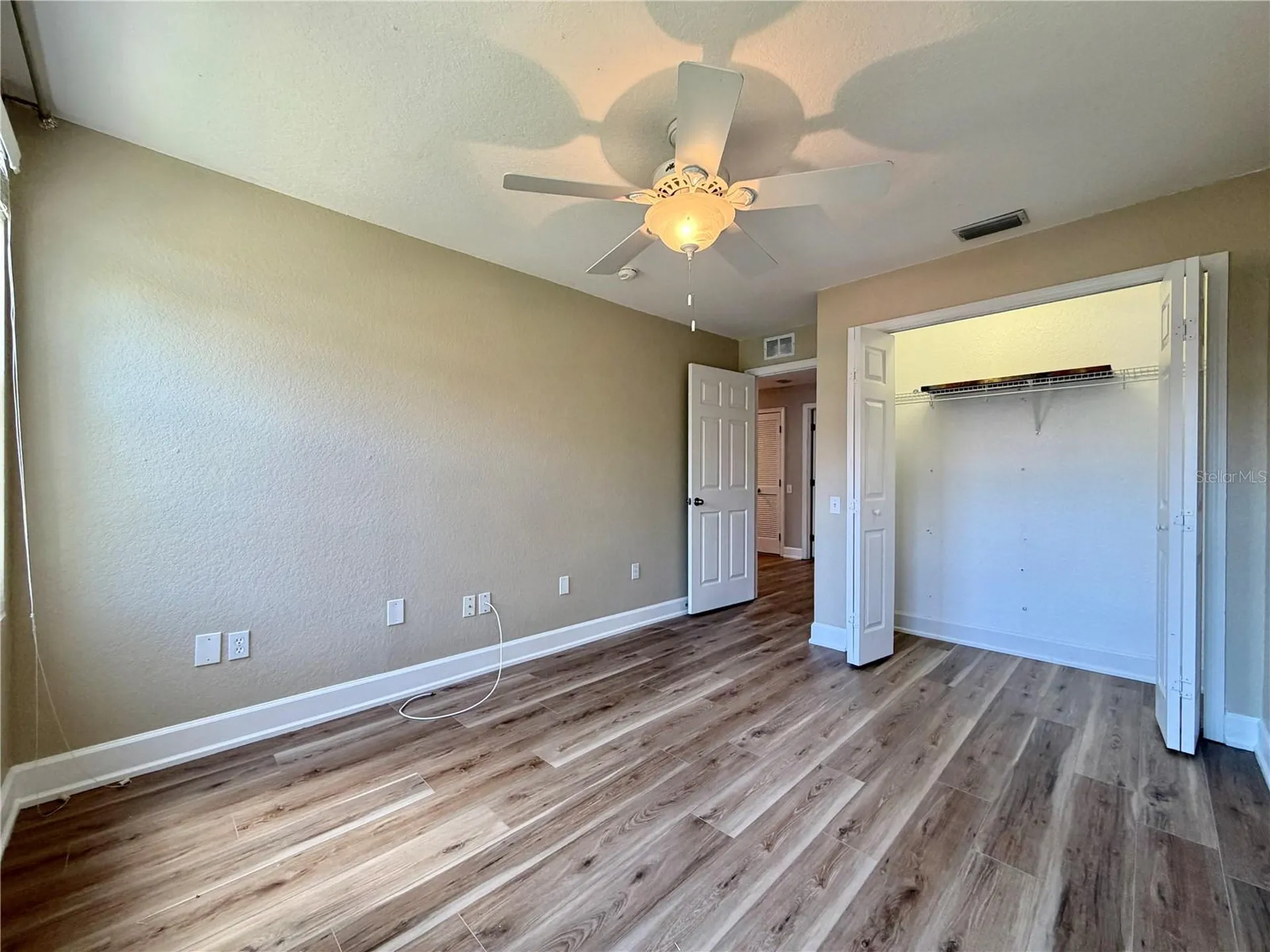 526 101st Avenue N St Petersburg FL 33702