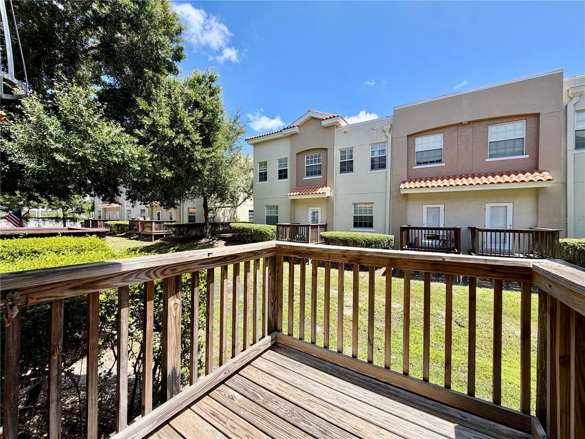 526 101st Avenue N St Petersburg FL 33702