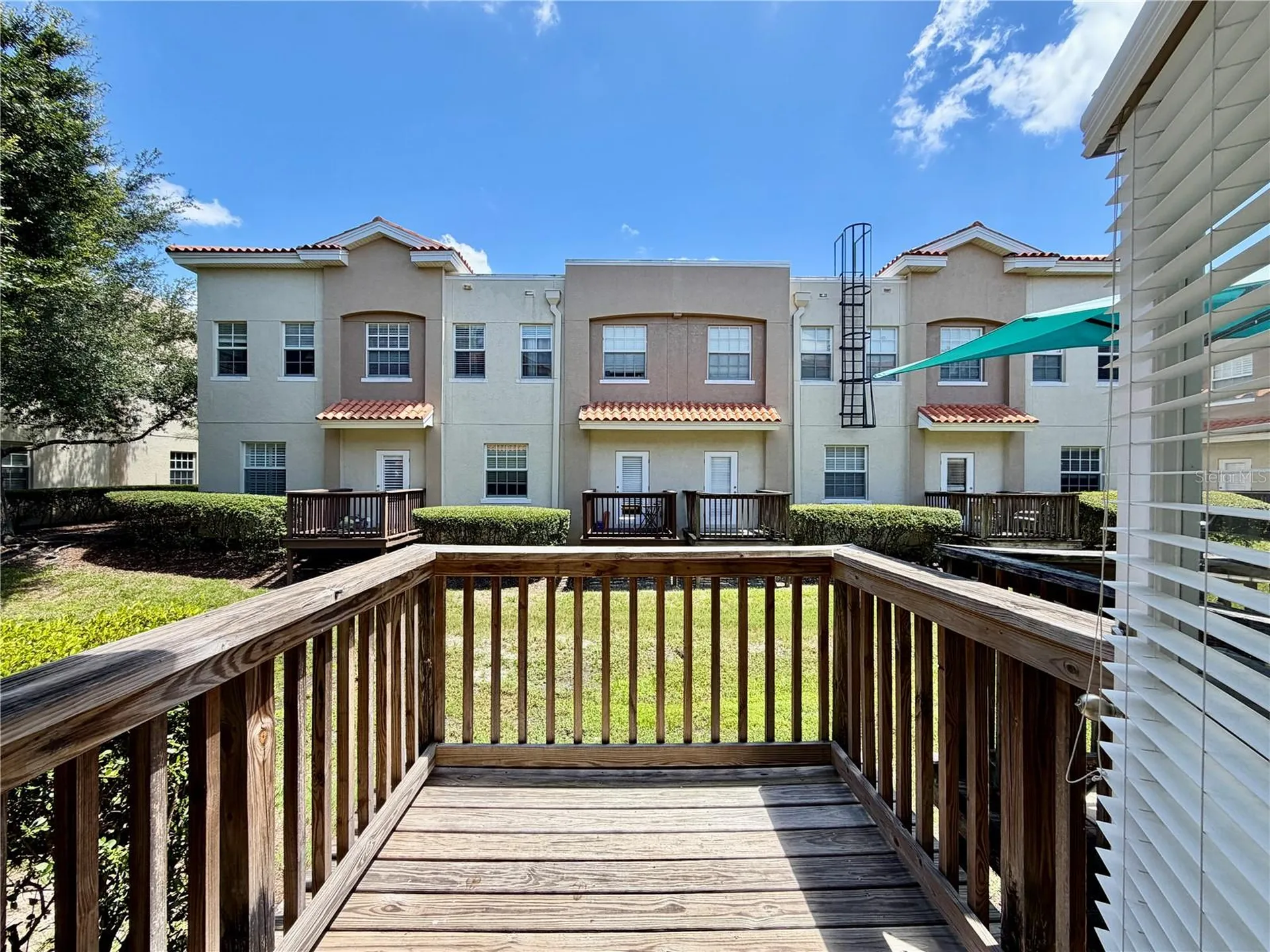 526 101st Avenue N St Petersburg FL 33702