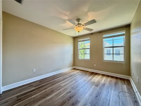 526 101st Avenue N St Petersburg FL 33702