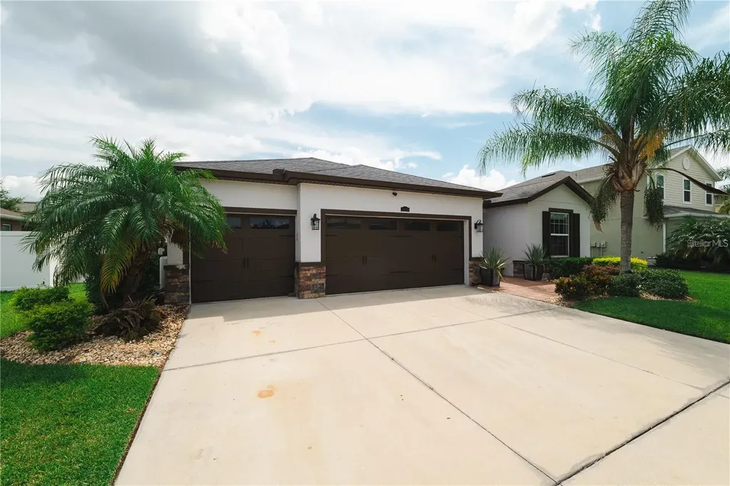 5635 Fisher Glen Loop Wesley Chapel FL 33545