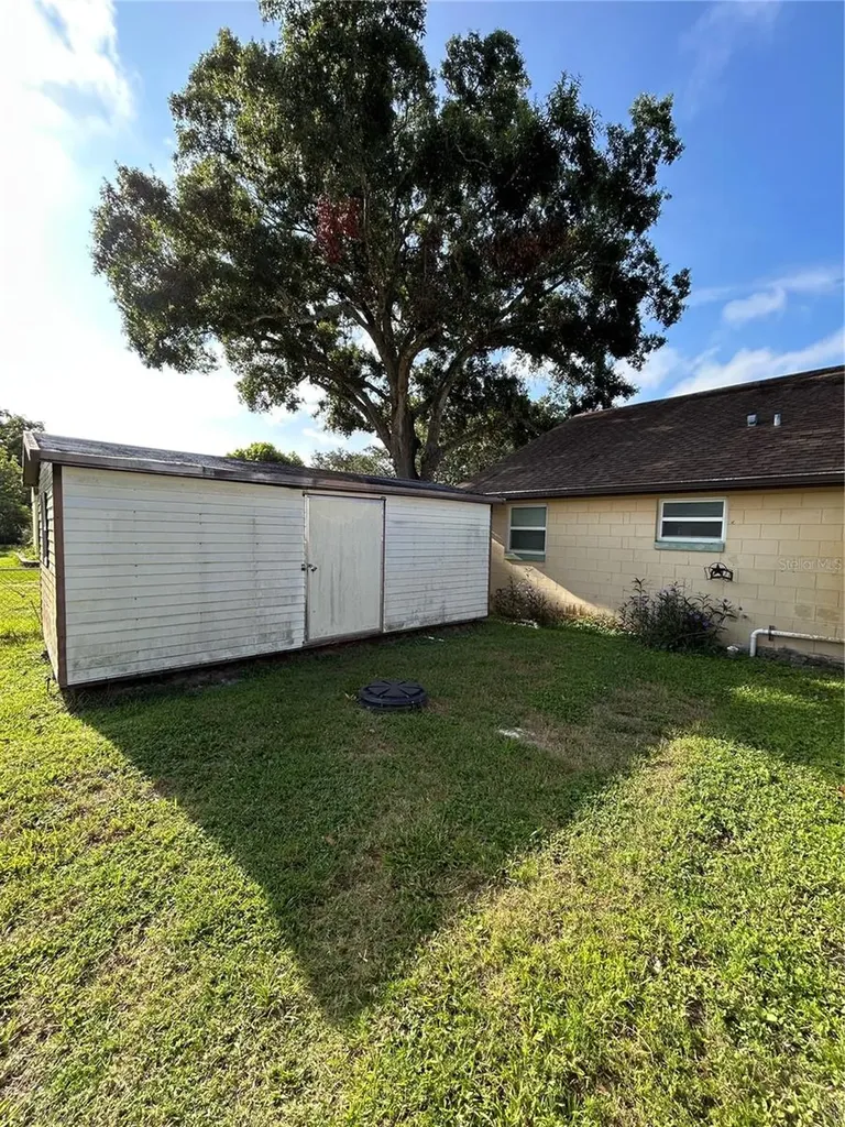 1213 Cherokee Drive Kissimmee FL 34744