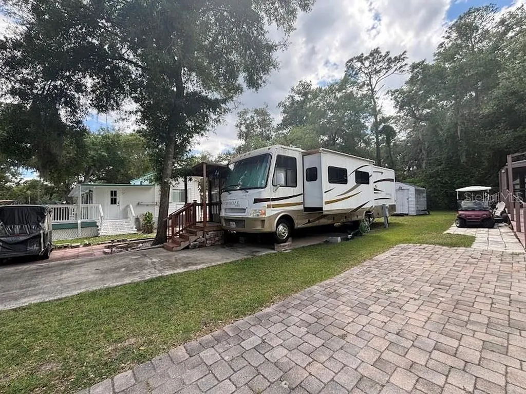 14427 252nd Court Road NE Fort Mc Coy FL 32134
