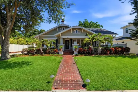 871 17th Avenue N St Petersburg FL 33704